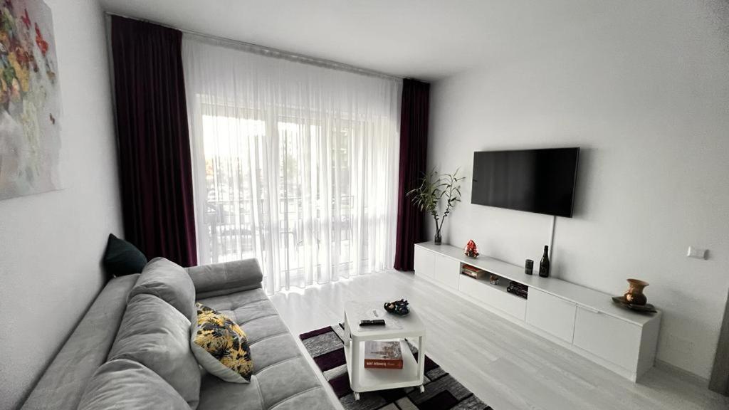 One Apartment Militari Bucharest Exterior photo